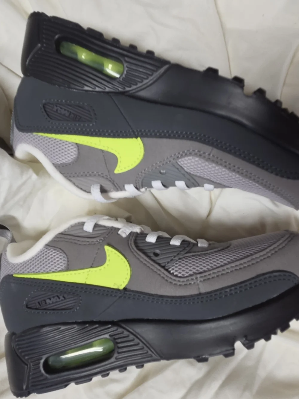 Nike Air Max 90 Kids Gray Sneakers with Neon Yellow Swoosh